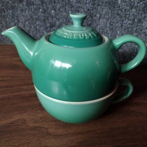 Le Creuset Fennel Green Tea For One - Teapot with Cup - Rare, Discontinued
